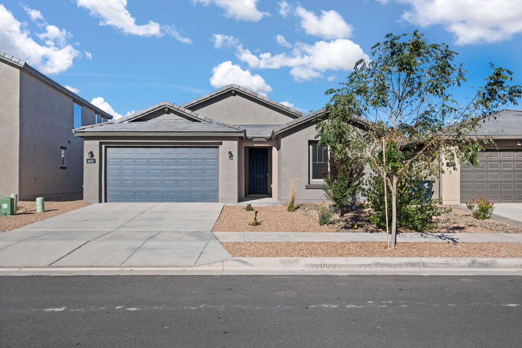 6037 Nauman Drive SE, Albuquerque, NM 87106