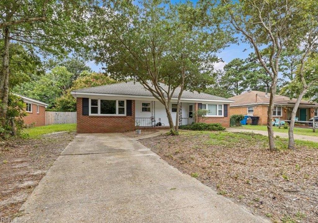 2219 Oak ST, Virginia Beach, VA 23451