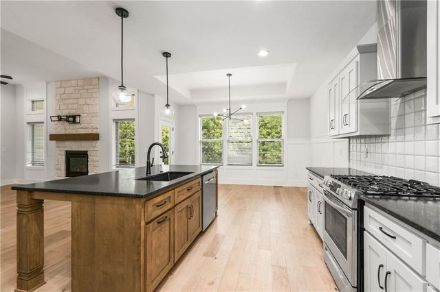 819 Old Paint Road, Raymore, MO 64083