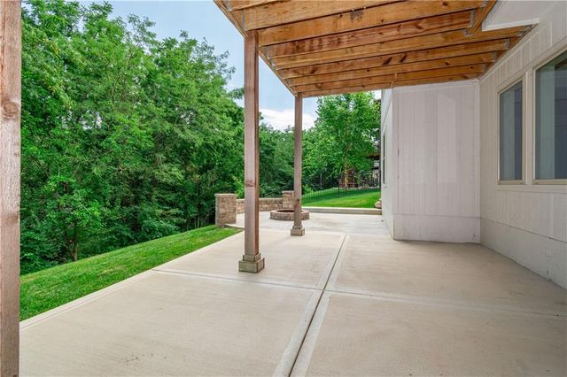 819 Old Paint Road, Raymore, MO 64083