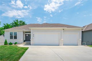 819 Old Paint Road, Raymore, MO 64083