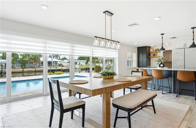 16 Sunview BLVD, Fort Myers Beach, FL 33931
