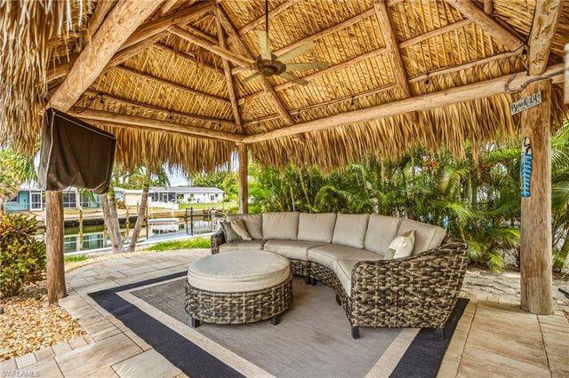 16 Sunview BLVD, Fort Myers Beach, FL 33931