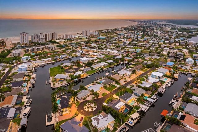 16 Sunview BLVD, Fort Myers Beach, FL 33931
