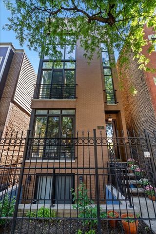 1525 N Wood Street 2, Chicago, IL 60622