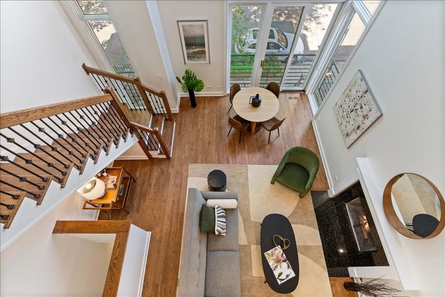 1525 N Wood Street 2, Chicago, IL 60622