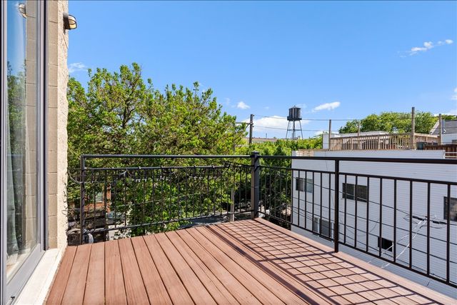 1525 N Wood Street 2, Chicago, IL 60622