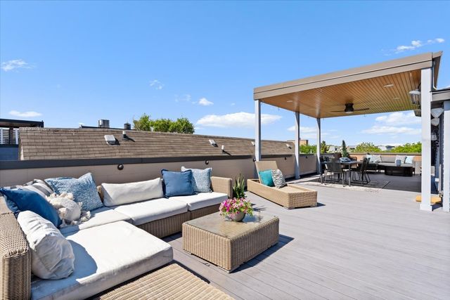1525 N Wood Street 2, Chicago, IL 60622