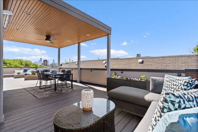 1525 N Wood Street 2, Chicago, IL 60622