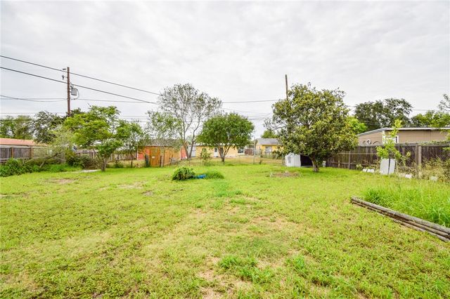 3616 Mulberry St, Corpus Christi, TX 78411