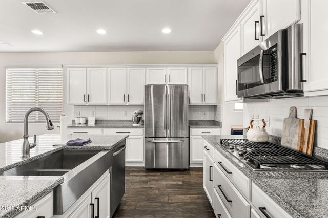 22556 N 100TH Avenue, Peoria, AZ 85383