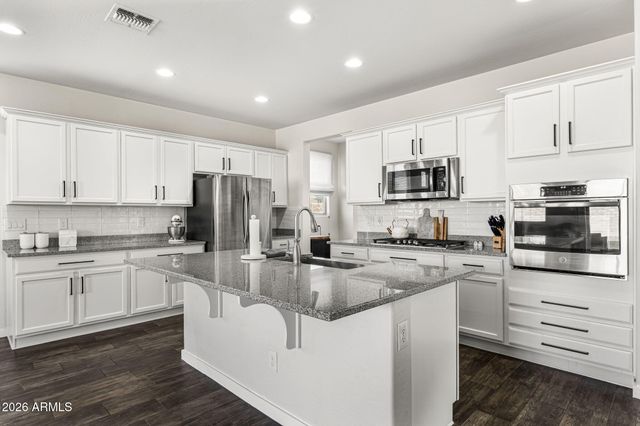 22556 N 100TH Avenue, Peoria, AZ 85383