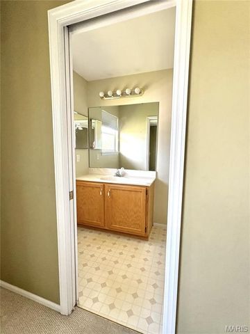 1256 N Brampton Drive, St Charles, MO 63304