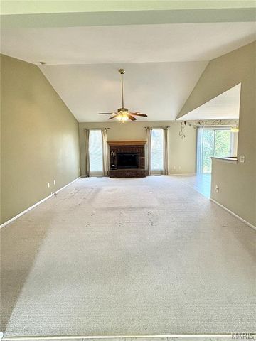 1256 N Brampton Drive, St Charles, MO 63304