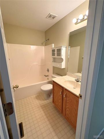 1256 N Brampton Drive, St Charles, MO 63304