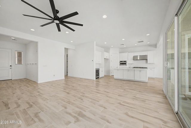 7646 W DESERT SPOON Drive, Peoria, AZ 85383