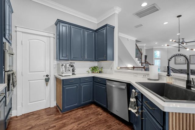 1328 W 23rd Street A, Houston, TX 77008