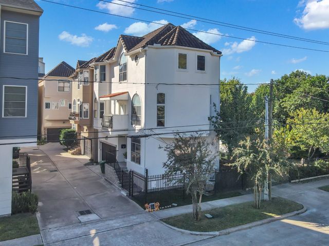 1328 W 23rd Street A, Houston, TX 77008