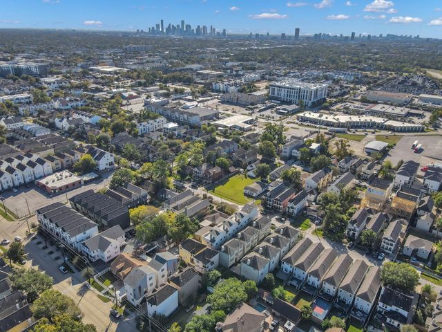 1328 W 23rd Street A, Houston, TX 77008