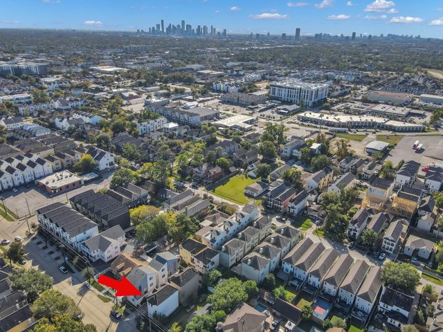 1328 W 23rd Street A, Houston, TX 77008