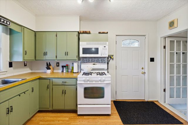 4154 W Carpenter Road, Genesee Twp, MI 48504