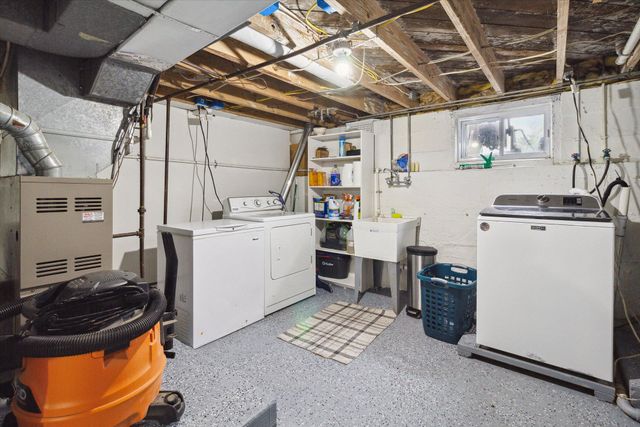 4154 W Carpenter Road, Genesee Twp, MI 48504