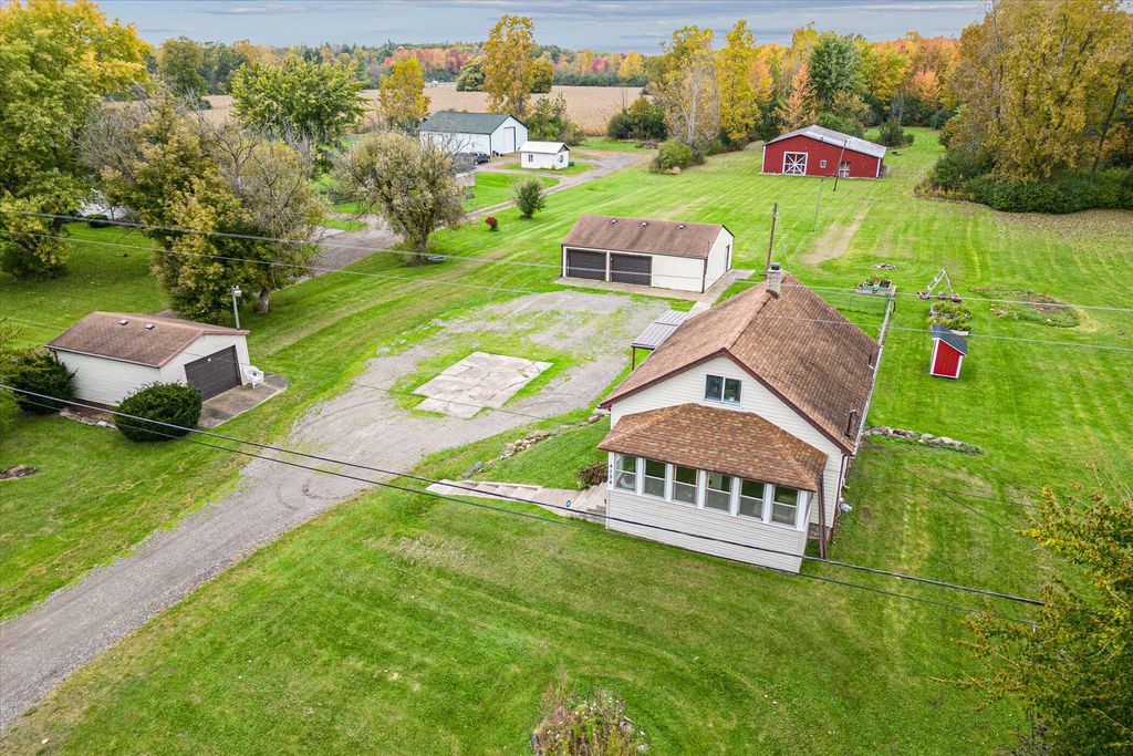 4154 W Carpenter Road, Genesee Twp, MI 48504