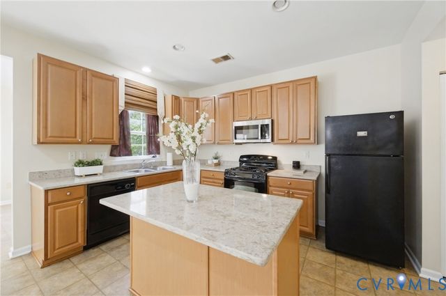 7000 Whisperwood Dr, Chesterfield, VA 23234