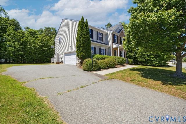 7000 Whisperwood Dr, Chesterfield, VA 23234