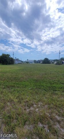 1718 El Dorado BLVD N, Cape Coral, FL 33993