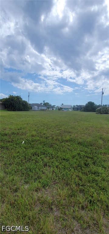 1718 El Dorado BLVD N, Cape Coral, FL 33993