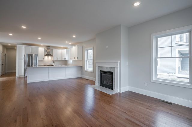 38 Wilderness Drive, Nashua, NH 03062