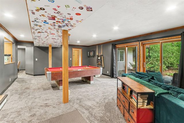 28284 62nd Avenue, Lawton, MI 49065