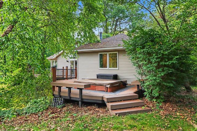 28284 62nd Avenue, Lawton, MI 49065