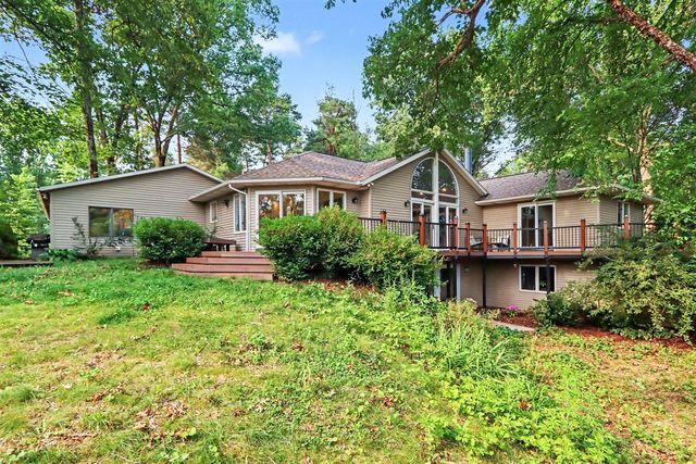 28284 62nd Avenue, Lawton, MI 49065