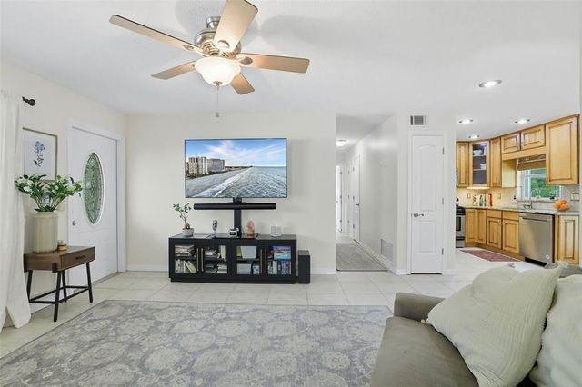 182 LAKESIDE DRIVE, Sanford, FL 32773