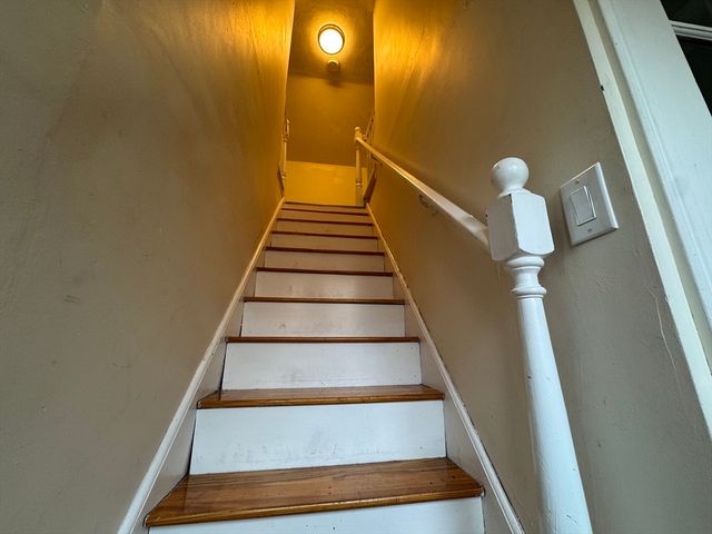 39 Cross 1, Quincy, MA 02169