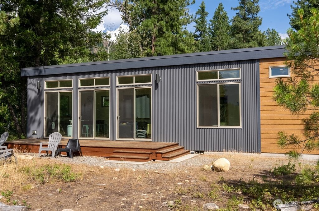 7 Mazama Meadows Lane, Mazama, WA 98833