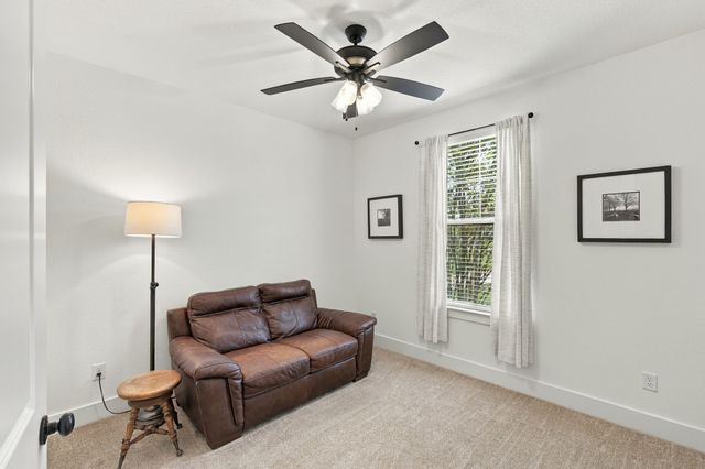 20 Woodbury Court, Waxahachie, TX 75167