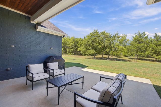 20 Woodbury Court, Waxahachie, TX 75167