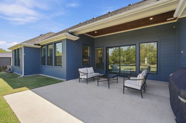 20 Woodbury Court, Waxahachie, TX 75167