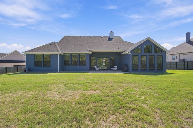 20 Woodbury Court, Waxahachie, TX 75167