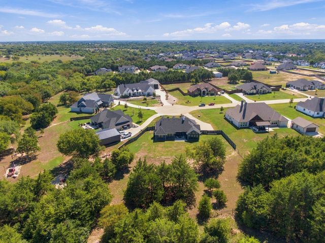 20 Woodbury Court, Waxahachie, TX 75167