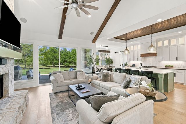 20 Woodbury Court, Waxahachie, TX 75167