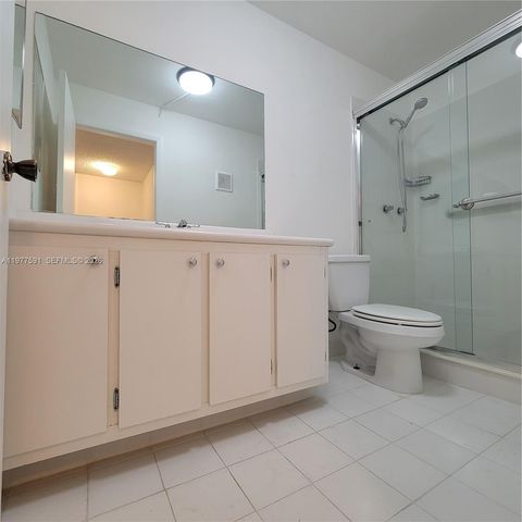 9379 S Belfort Cir 216, Tamarac, FL 33321