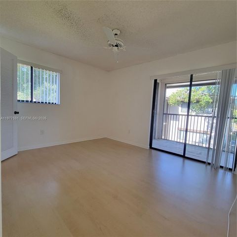 9379 S Belfort Cir 216, Tamarac, FL 33321