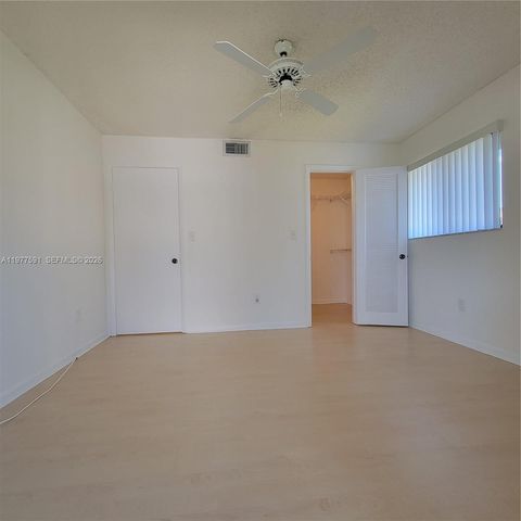 9379 S Belfort Cir 216, Tamarac, FL 33321