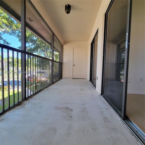 9379 S Belfort Cir 216, Tamarac, FL 33321