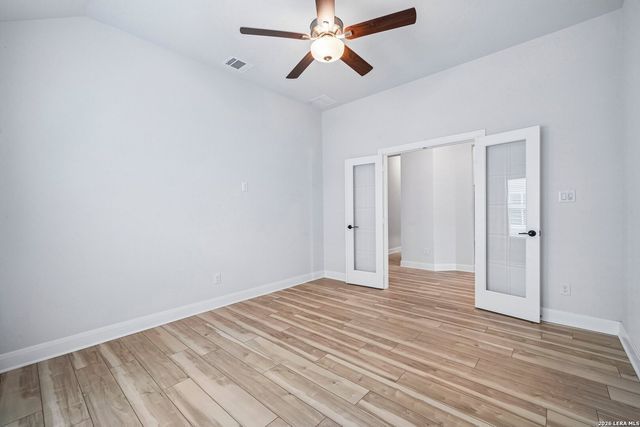 911 Fort Crockett, San Antonio, TX 78245