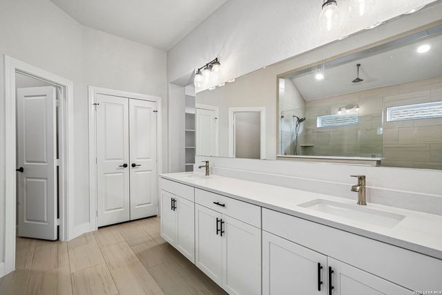 911 Fort Crockett, San Antonio, TX 78245